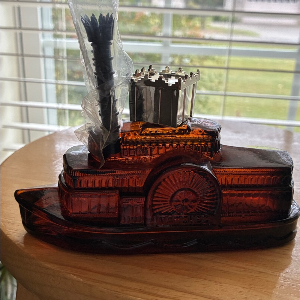 VINTAGE 70s  Avon Side Wheeler Steamboat Amber Glass with Gold Accents 5 oz